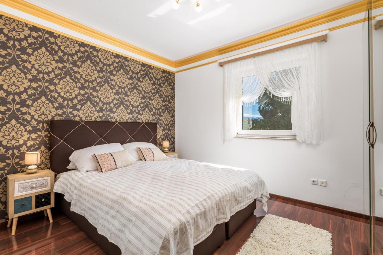 Apartment All For You - With A Swimming Pool โอปาติยา ภายนอก รูปภาพ